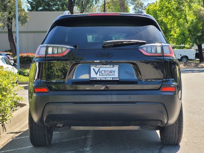 2023 Jeep Cherokee Altitude Lux