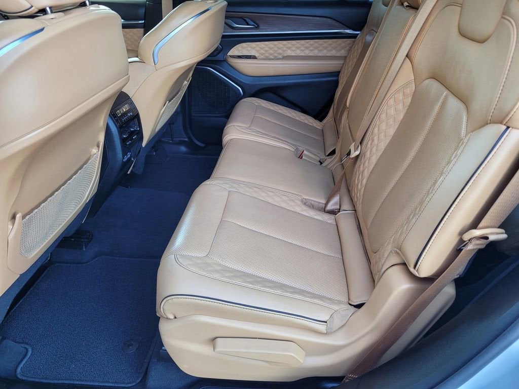 2023 Jeep Grand Cherokee L Summit
