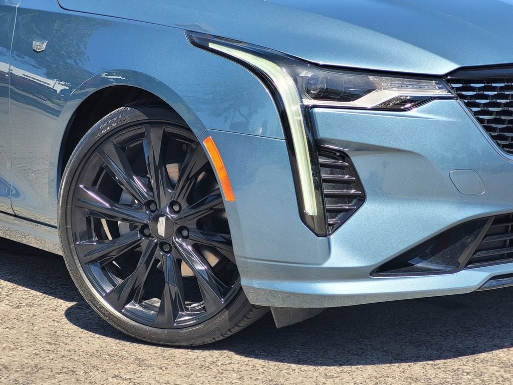 2024 Cadillac CT4 Luxury