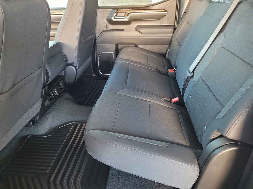 2025 Chevrolet Silverado 1500 LT (2FL)