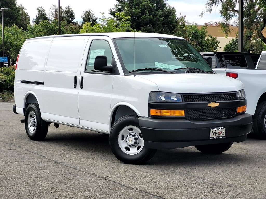 2026 Chevrolet Express Cargo WT