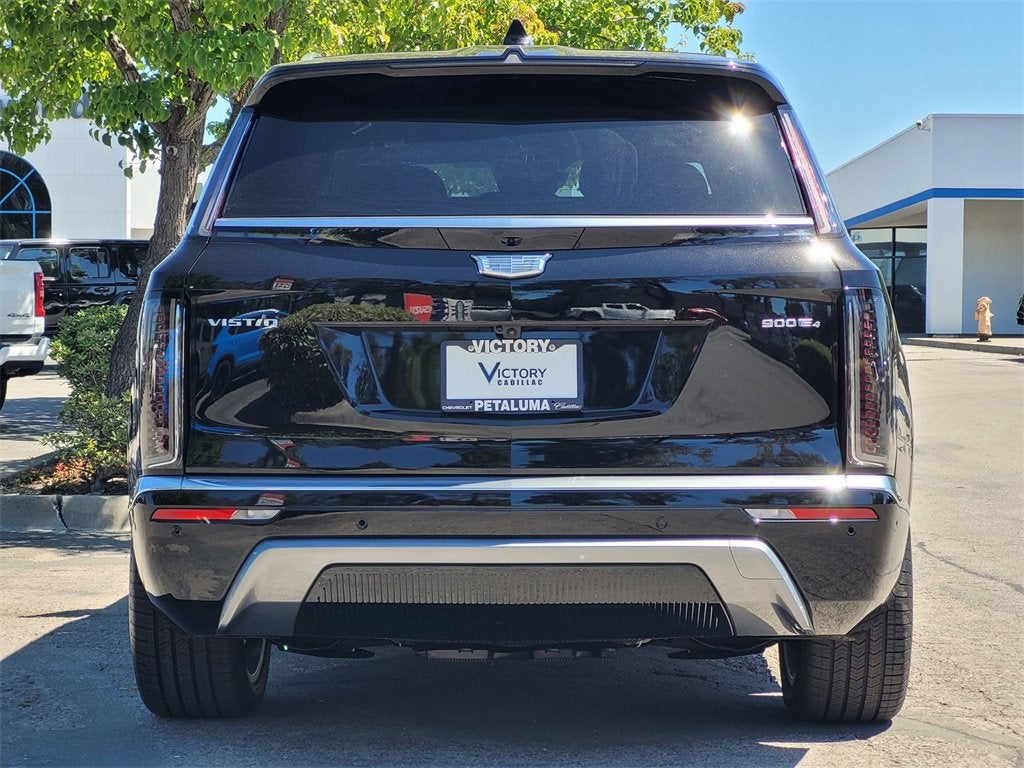 2026 Cadillac VISTIQ Luxury