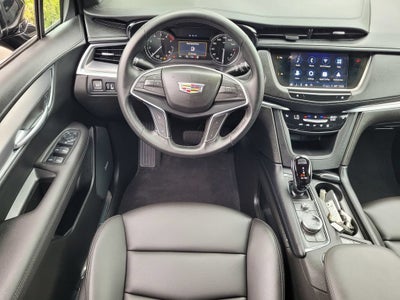 2025 Cadillac XT5 Luxury