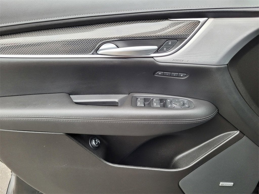 2024 Cadillac XT5 Sport