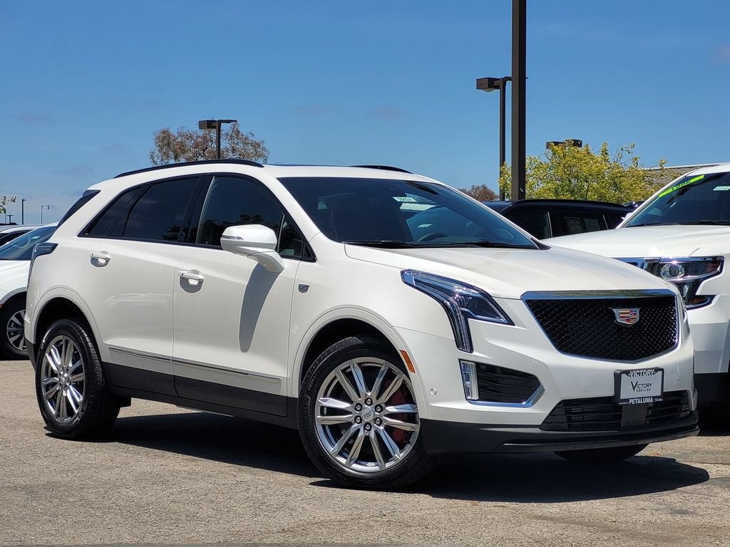 2026 Cadillac XT5 Sport