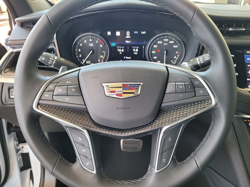 2026 Cadillac XT5 Sport