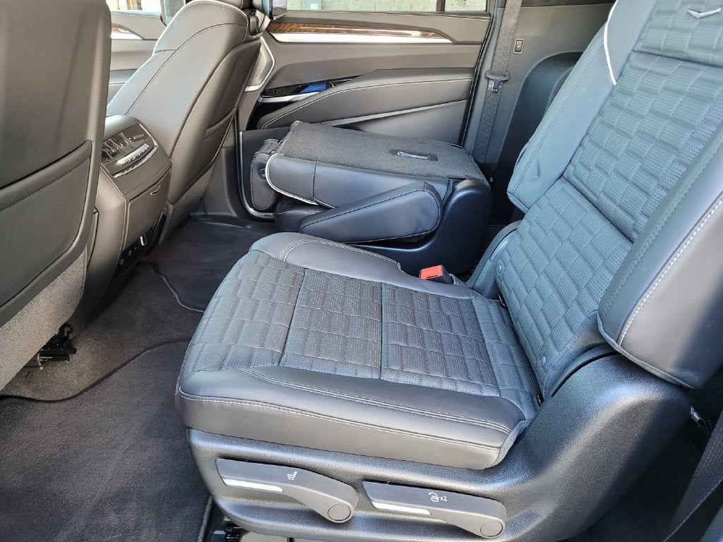 2027 Cadillac Escalade ESV Platinum Sport