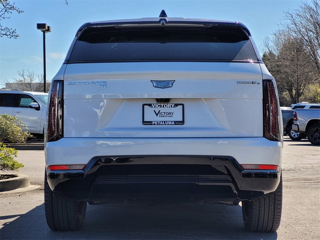 2025 Cadillac ESCALADE IQ Sport 2