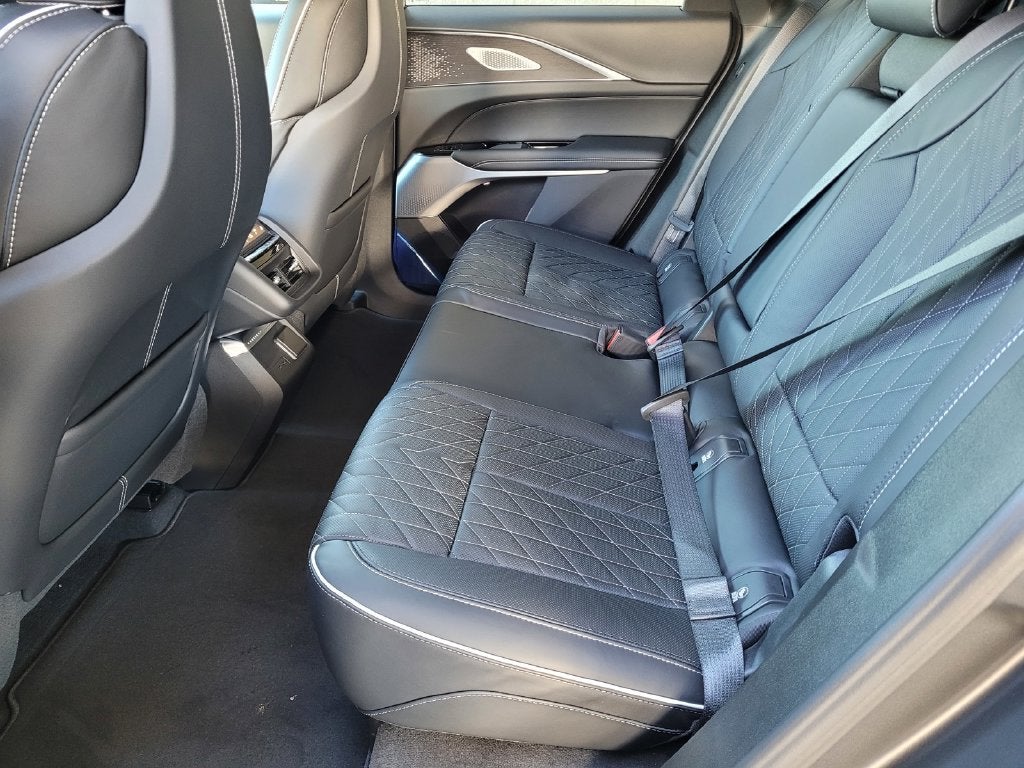 2027 Cadillac LYRIQ V-Series Premium