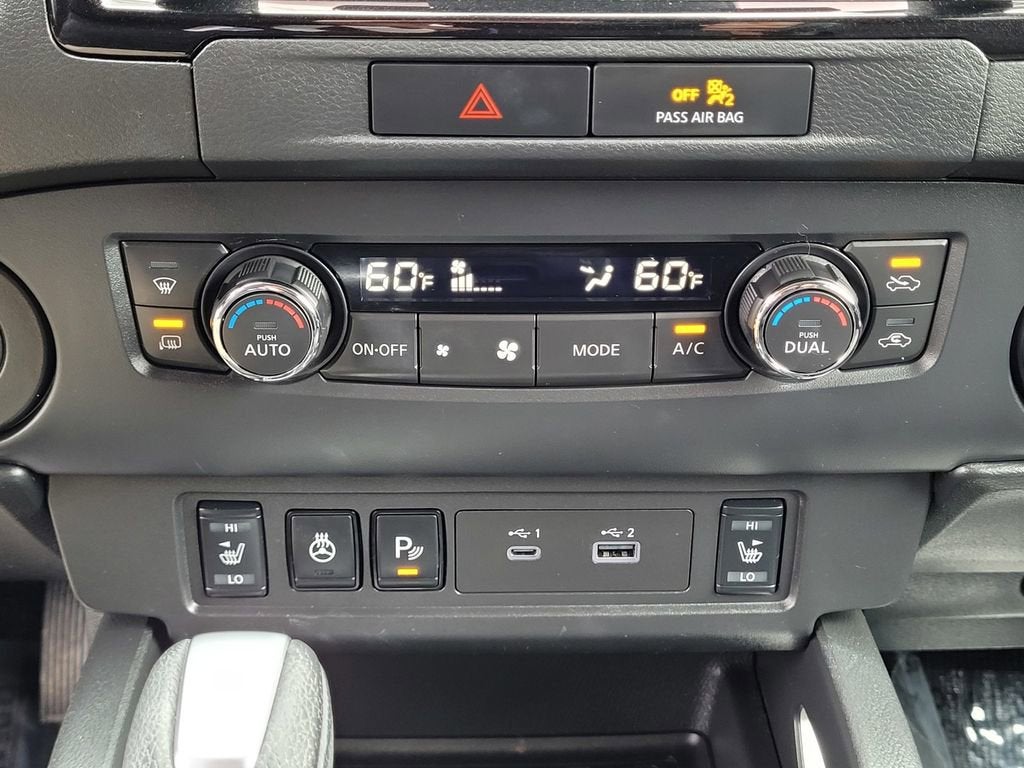 2023 Nissan Frontier SV