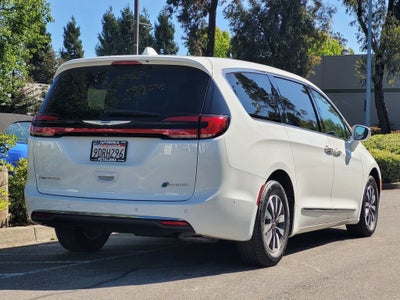 2022 Chrysler Pacifica Hybrid Limited
