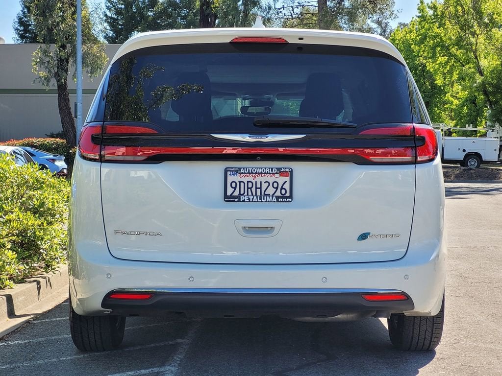 2022 Chrysler Pacifica Hybrid Limited