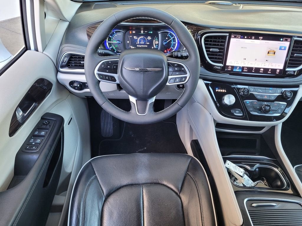 2022 Chrysler Pacifica Hybrid Limited