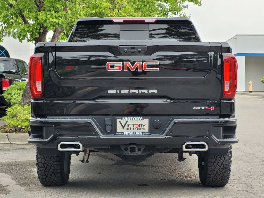 2023 GMC Sierra 1500 AT4