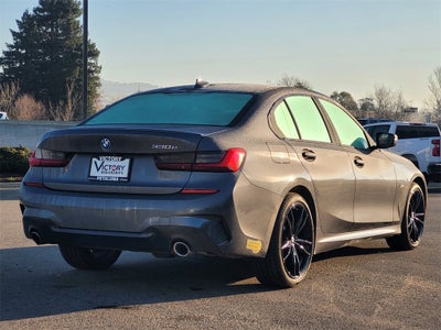2022 BMW 3 Series 330e